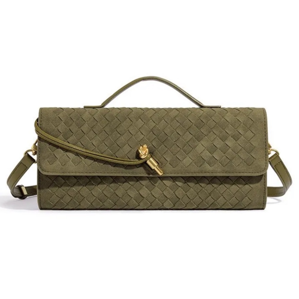 ✨Green Clutch✨